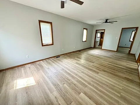 2 bed, 912 sqft, $750 — Photo 3