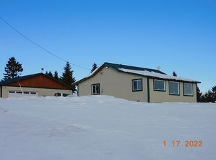 32 Bunn Hill Ln, Oroville, WA 98844