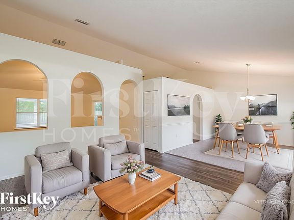 3rd image of 12411 Glenn Hollow Dr