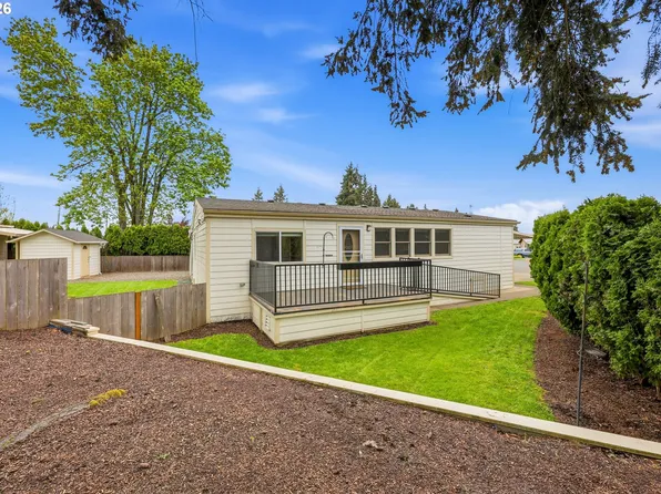 14751 Quail Grove Cir, Oregon City, OR 97045