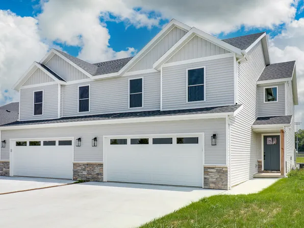425 Jenny Ln #A, Heyworth, IL 61745