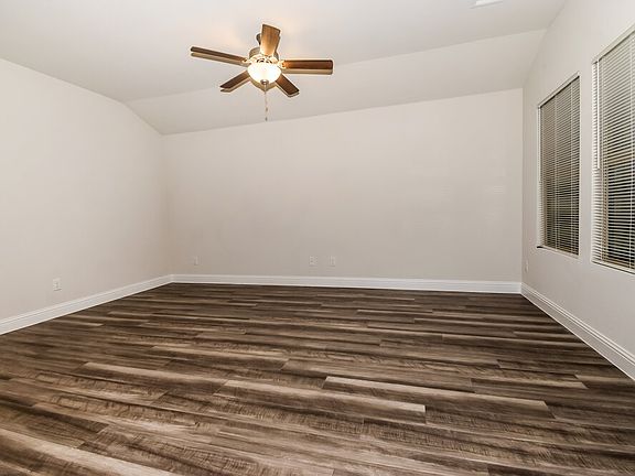 5th image of 1214 Green Timber Dr