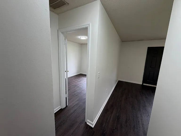 1460 Sunset Blvd #6 — Photo 13