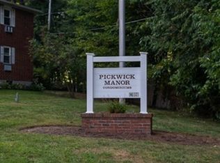 103 Litchfield Pines Dr APT C, Leominster, MA 01453