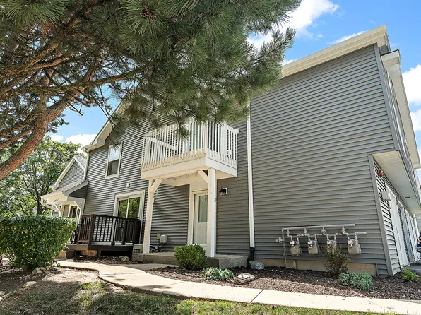 2725 Weeping Willow Dr Unit D, Lisle, IL 60532