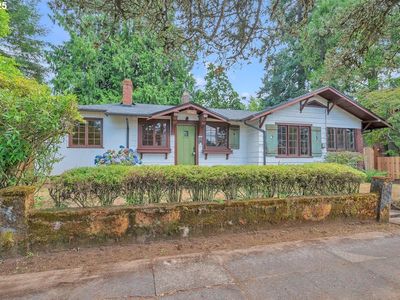 9048 SE Yamhill St, Portland, OR, 97216
