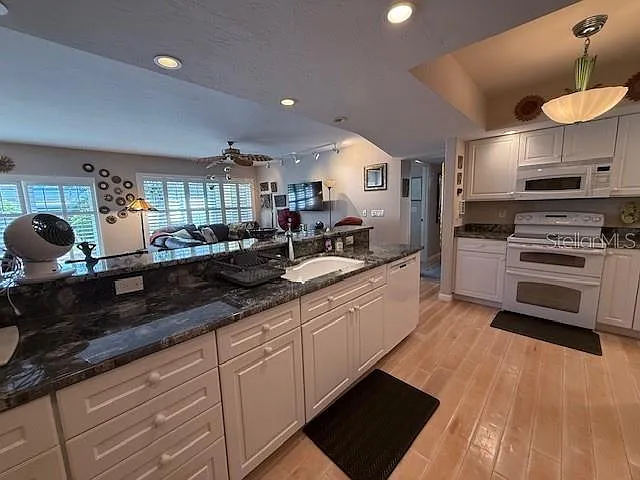 3806 Gulf Of Mexico Dr #C108 — Photo 5
