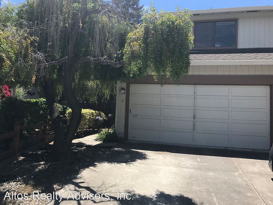 1st image of 279 Leslie Ct #1