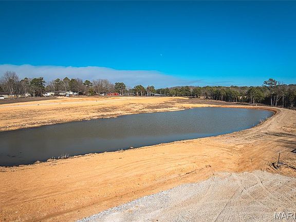 4th image of 121 Rawdon Tarn Rd