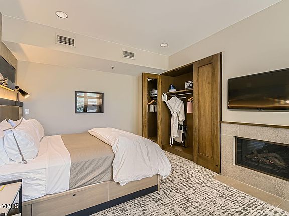 5th image of 126 Riverfront Ln #438