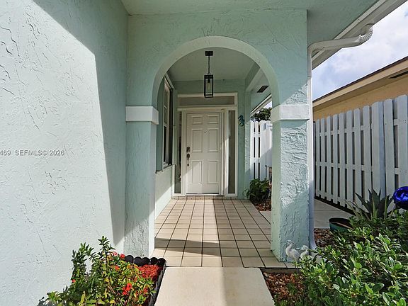 3rd image of 157 Sims Creek Ln