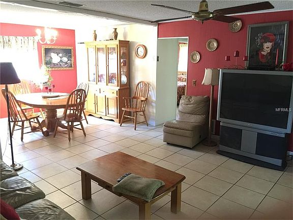 3rd image of 10533 Jepson St
