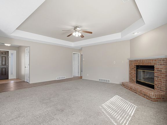 5th image of 5561 E Waterfront Dr N