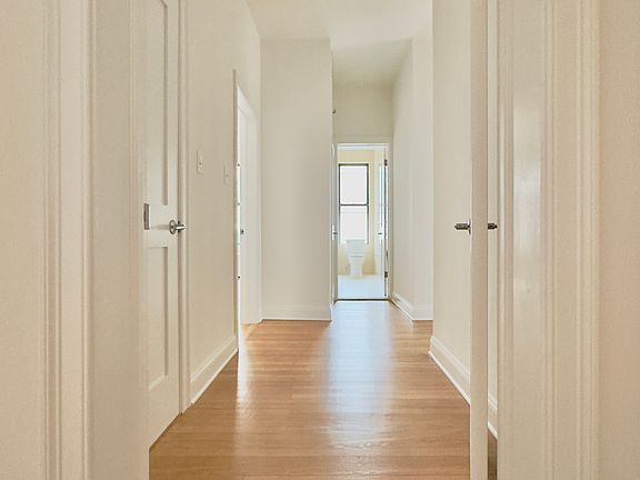 3rd image of 680 W End Ave #12B