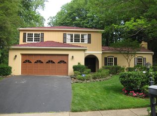 4063 Ridgeview Cir, Mc Lean, VA 22101