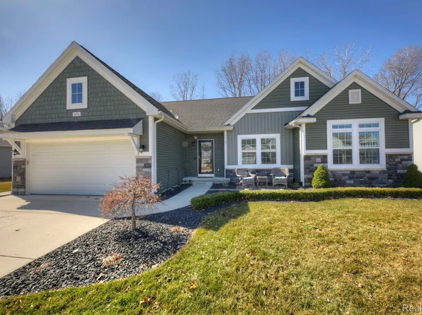 1070 Autumn Park Trl, Howell, MI 48843