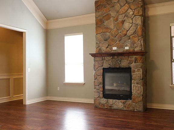 5th image of 8109 Pineridge Dr