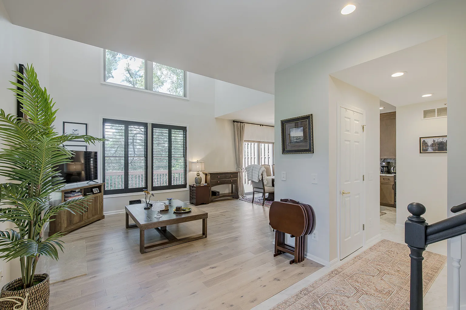 2 bed, 3.5 bath, 1718 sqft, $2,800 — Photo 4