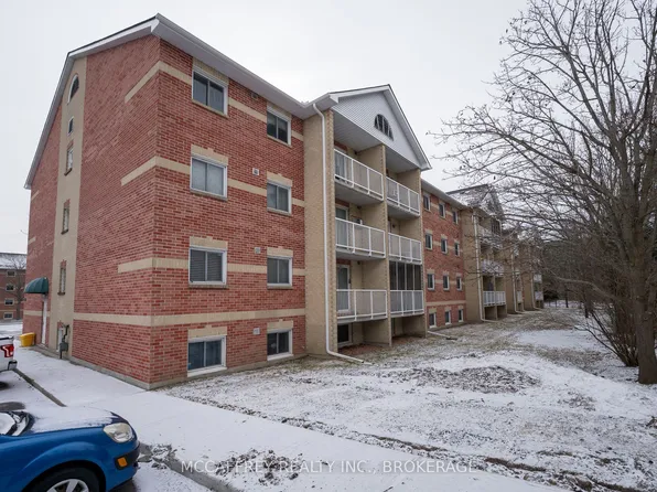 310 Kingsdale Ave #103, Kingston, ON K7M 8S1