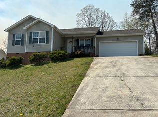 323 Windsong Dr, La Fayette, GA 30728
