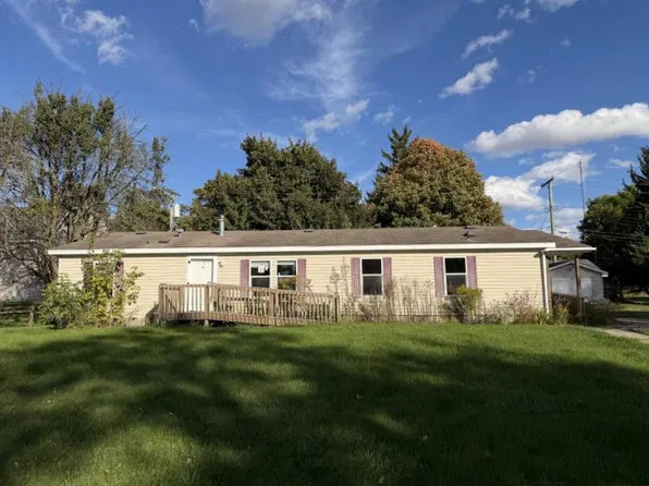 45 S Howard St, Carsonville, MI 48419