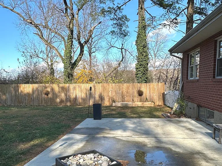 10202 Daventry Dr — Photo 21