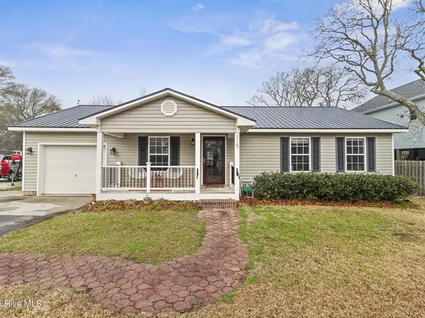 115 NE 8th Street, Oak Island, NC 28465
