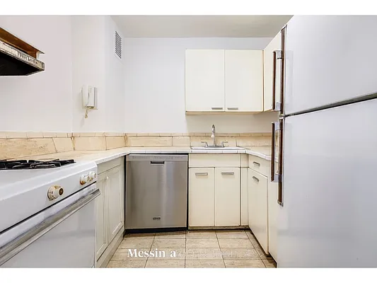 Sold by Compass | media 11