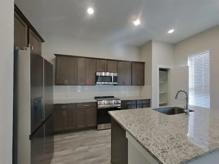 4918 San Fabiano Ct — Photo 7
