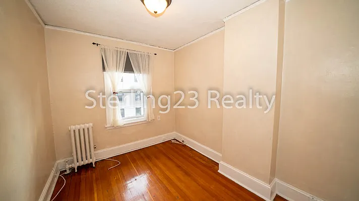 Rented by Sterling Realty Solution Inc | media 19