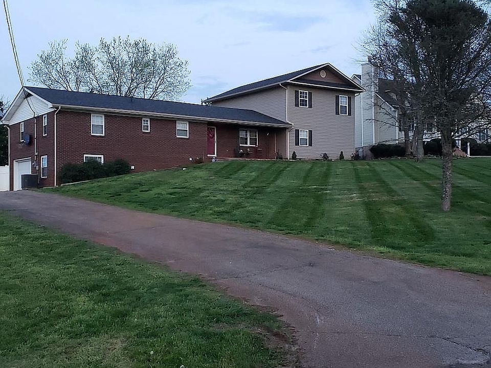 2nd image of 312 N View Dr