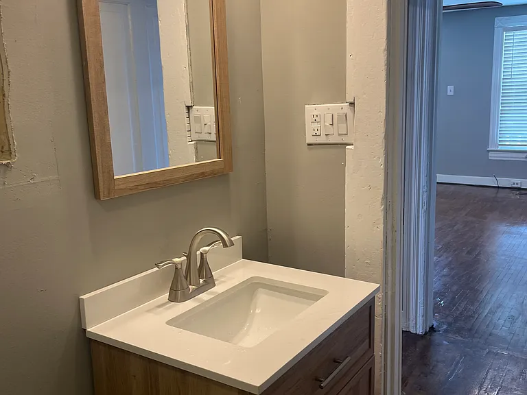 110 Front St — Photo 8