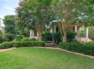32 Club Estates Pkwy, The Hills, TX 78738