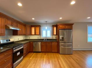 27 Elm St #1, Peabody, MA 01960
