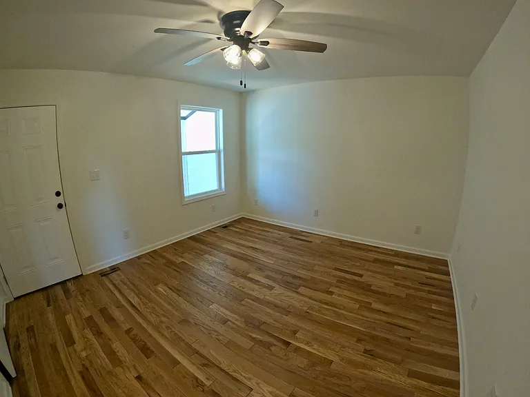 181 Carrie St #A — Photo 4