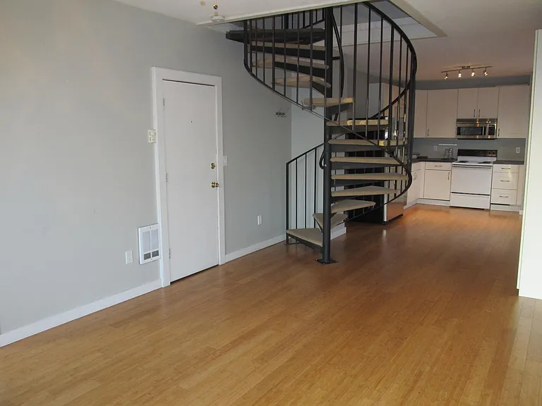 2223 Rucker Ave — Photo 6