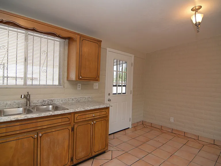 3464 S Belmar Ave — Photo 6