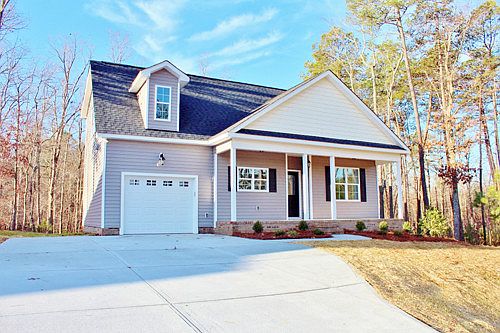 1st image of 104 Torrance Ct