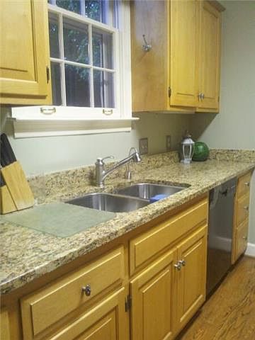 2nd image of 126A Woodmont Blvd
