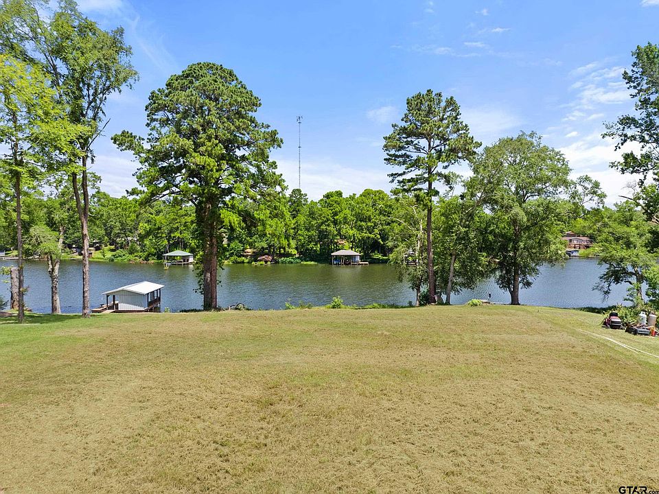 1st image of 19921 Southside Cir
