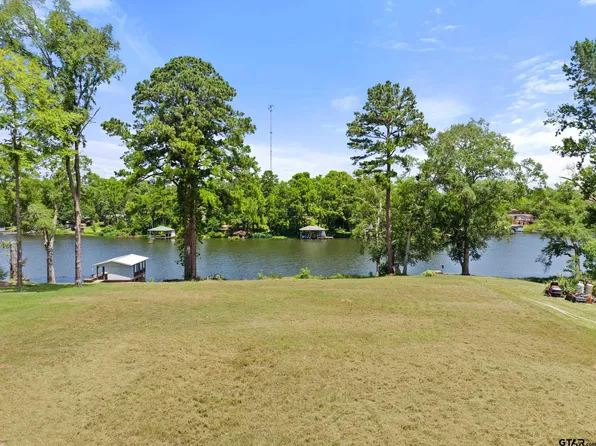 19921 Southside Cir, Winona, TX 75792