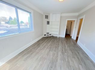 1722 N 45th St #3, Seattle, WA 98103