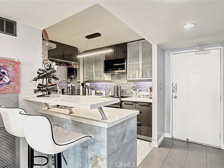 1750 E Ocean Blvd #101 — Photo 8