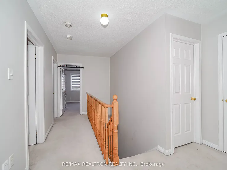 59 Scottsdale Dr — Photo 21