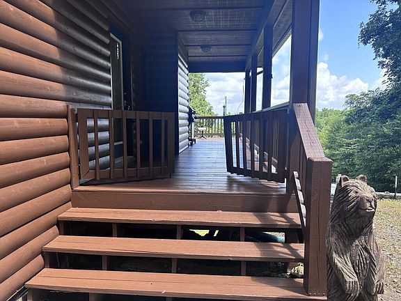 2nd image of 380 Buck Ridge Dr