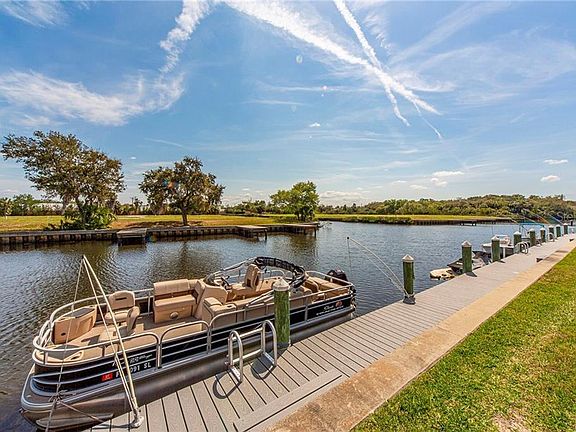 2nd image of 428 Moorings Cove Dr
