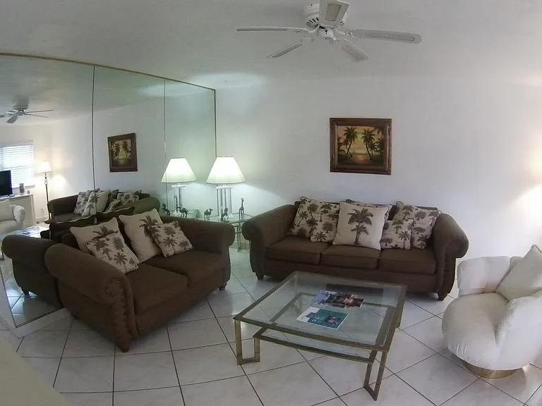 209 Waterford Cir #I — Photo 6