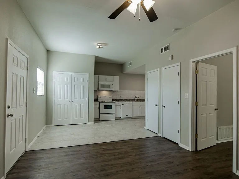 3025 Sappington Pl — Photo 8