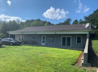 2902 Woods Creek Rd, Liberty, KY 42539