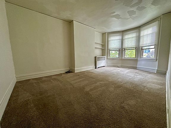 4th image of 282 N Bellefield Ave APT 3